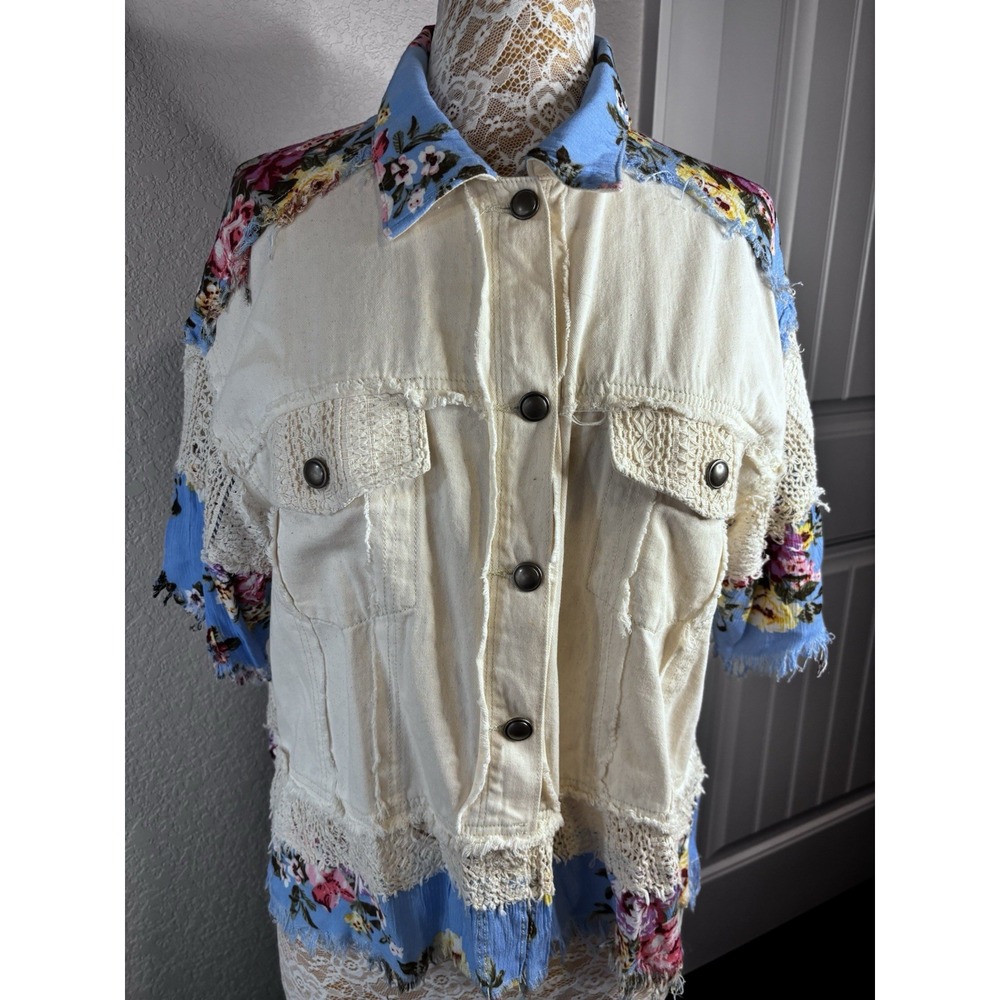 POL Patchwork‎ Denim Jacket Lace/ Crochet Trim Raw Edge Flutter Sleeve S Cotton